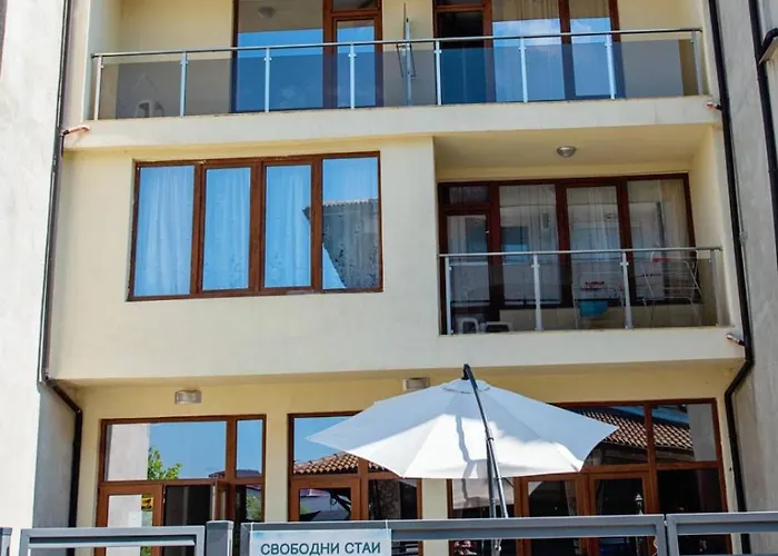 Elidis Guest house